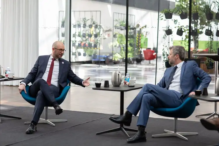 H.K.H Kronprinsen og f&oslash;devareministrer Rasmus Prehn til World Food Summit 2021.